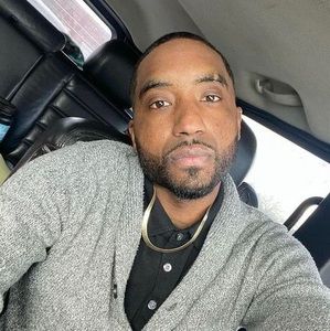 Meet your Posher, Ray